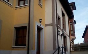 Apartamentos La Blanca
